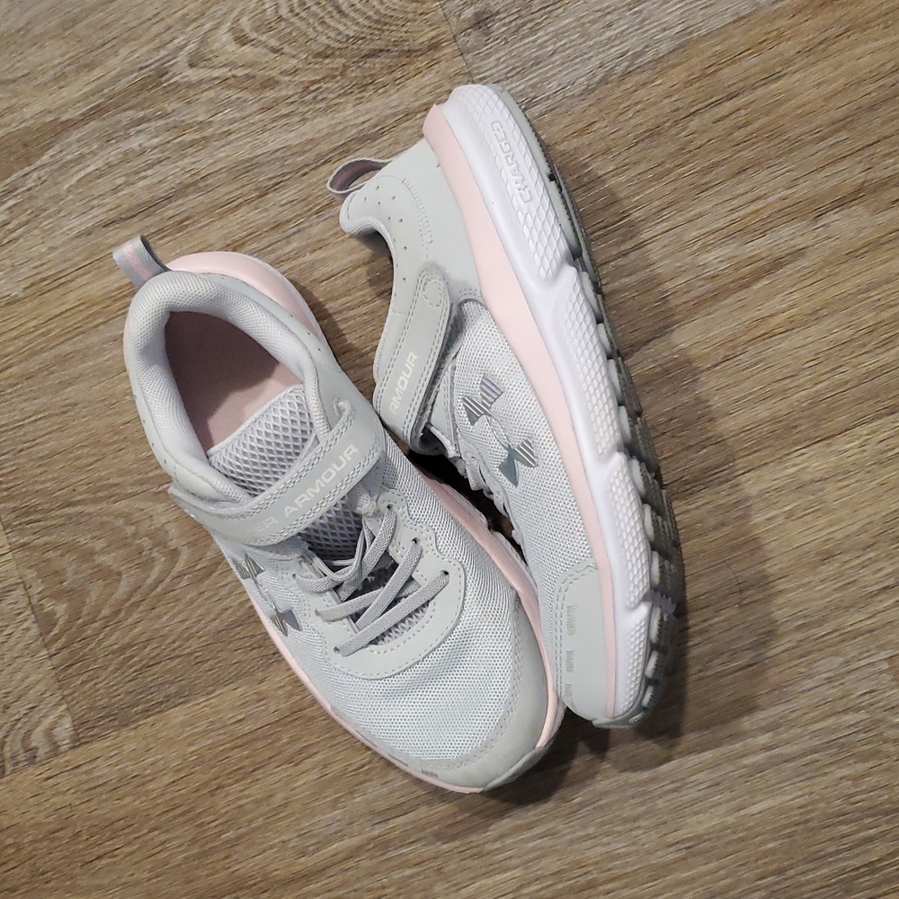 Kids Under Armour shoes
